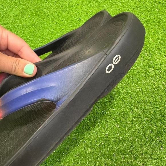 Oofos Flip Flops Sandals Womens 9 EU 40 Recovery Slip-On Comfort Pink/Blue - Picture 4 of 7